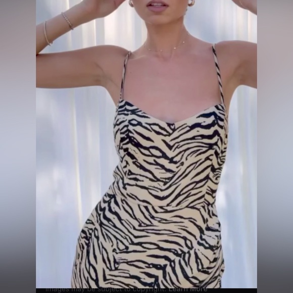 Fashion nova romper - Picture 2 of 9